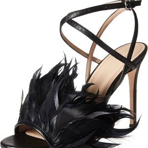 Stunning Pour la Victoria heeled feather sandal!